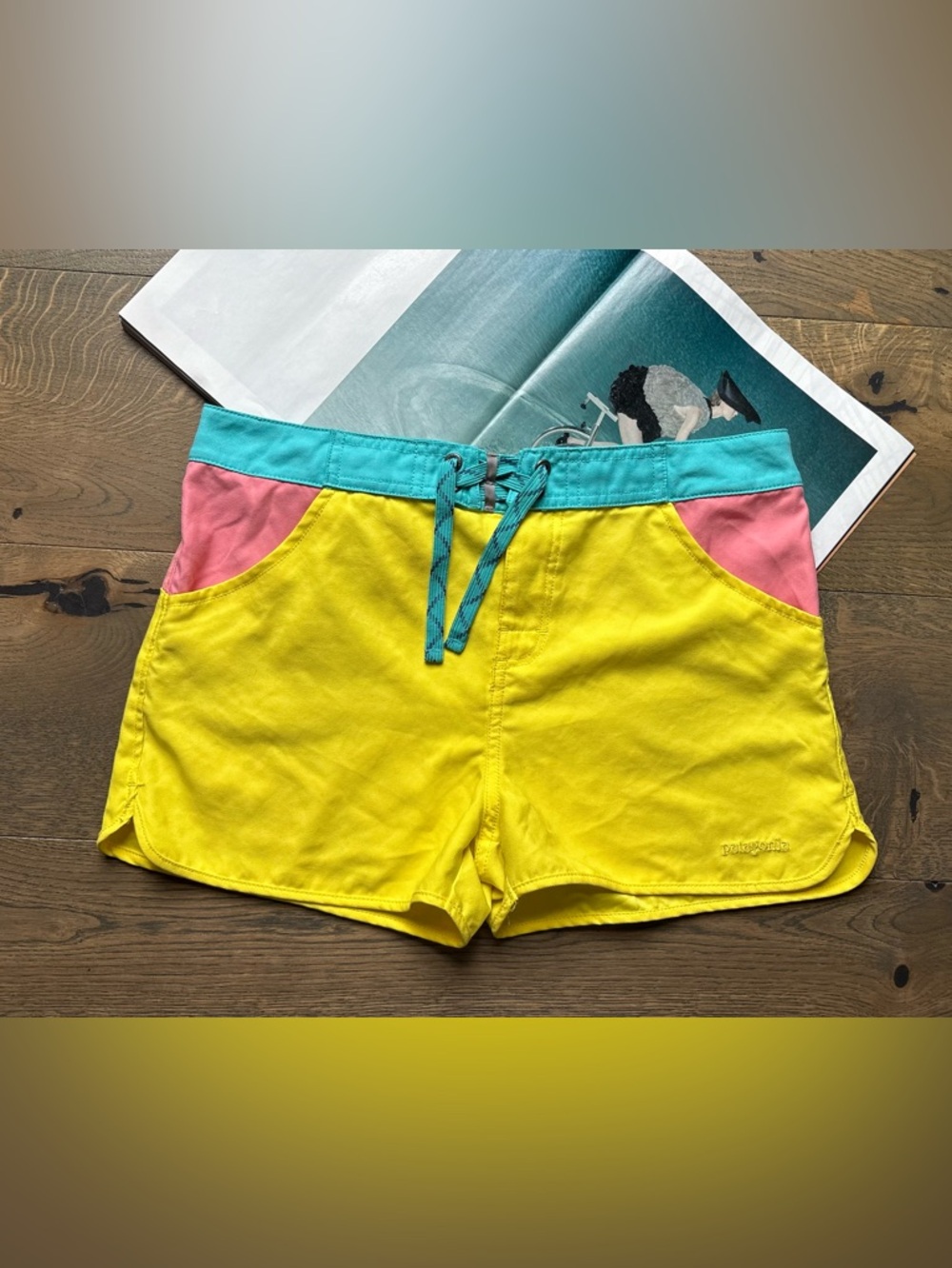 Patagonia Girls Forries Shorey Board Shorts Pockets In Blazing Yellow Size 14